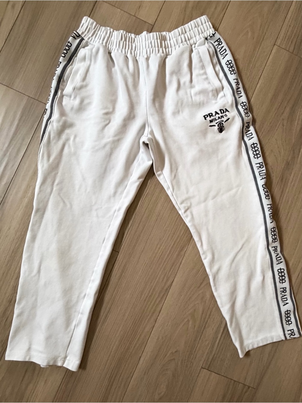 PR@DA CROP SWEATPANT WHITE 2XL **READ DISCRIPTION